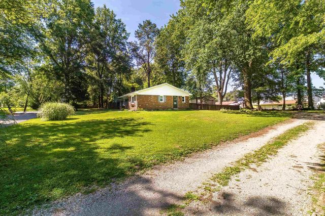 121 S Tennessee Street, Chandler, IN 47601