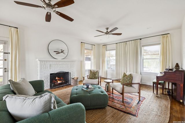 110 Henderson St, San Antonio, TX 78209