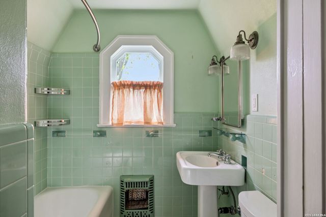 110 Henderson St, San Antonio, TX 78209