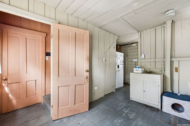 110 Henderson St, San Antonio, TX 78209