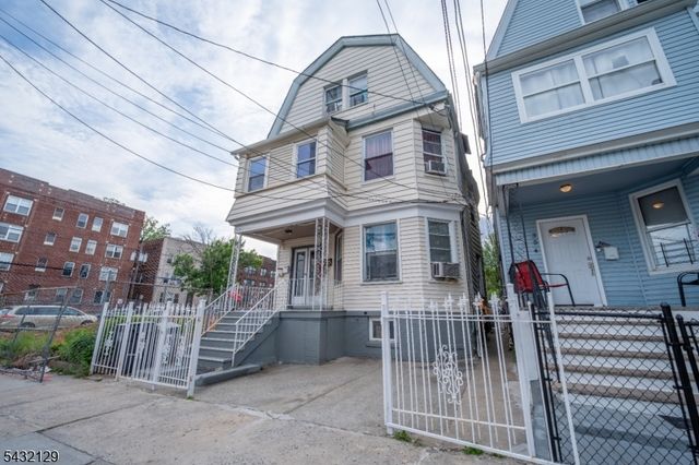 352 N 7Th St, Newark City, NJ 07107