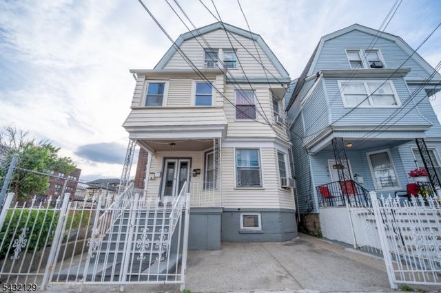 352 N 7Th St, Newark City, NJ 07107