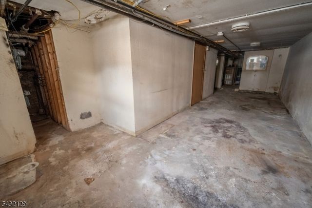 352 N 7Th St, Newark City, NJ 07107