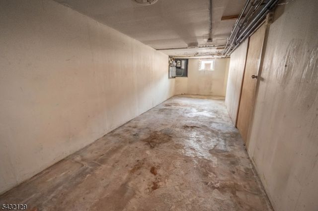 352 N 7Th St, Newark City, NJ 07107