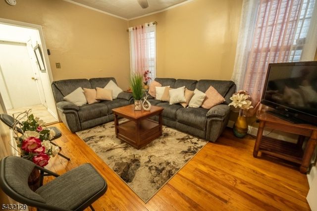 352 N 7Th St, Newark City, NJ 07107