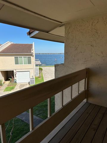 38 Regency Point, Conroe, TX 77356