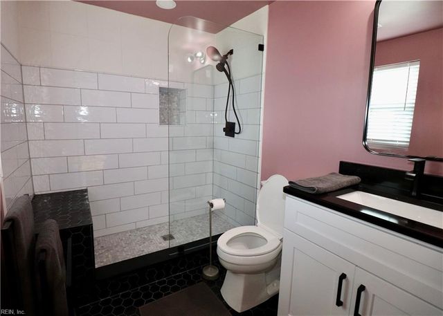 4133 Duncannon LN, Virginia Beach, VA 23452