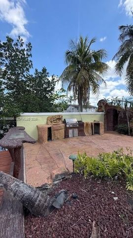 4465 SW 38th Ter, Dania Beach, FL 33312