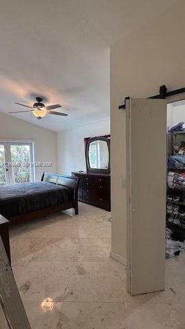 4465 SW 38th Ter, Dania Beach, FL 33312