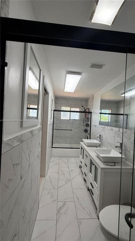 4465 SW 38th Ter, Dania Beach, FL 33312