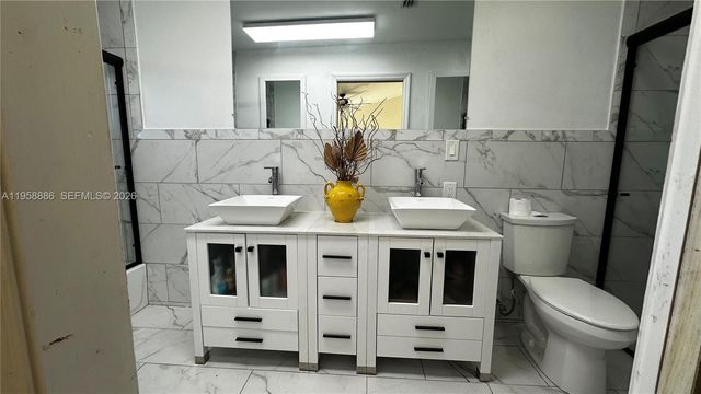 4465 SW 38th Ter, Dania Beach, FL 33312