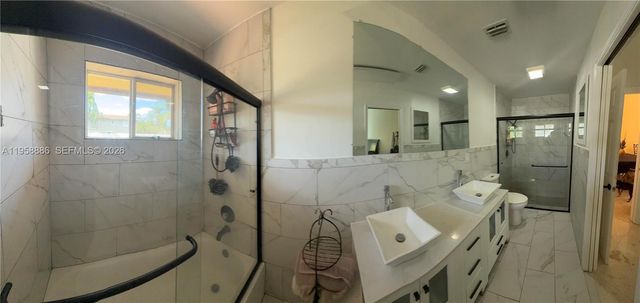 4465 SW 38th Ter, Dania Beach, FL 33312