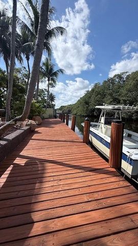 4465 SW 38th Ter, Dania Beach, FL 33312