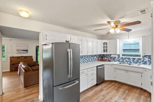 5700 W WILHITE RD, Columbia, MO 65202