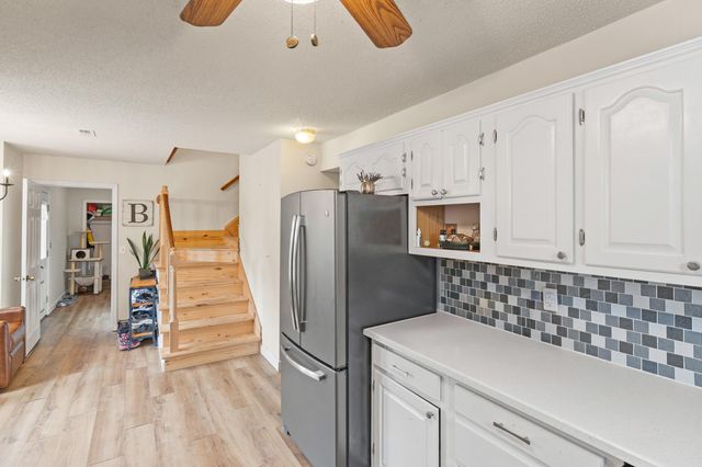 5700 W WILHITE RD, Columbia, MO 65202