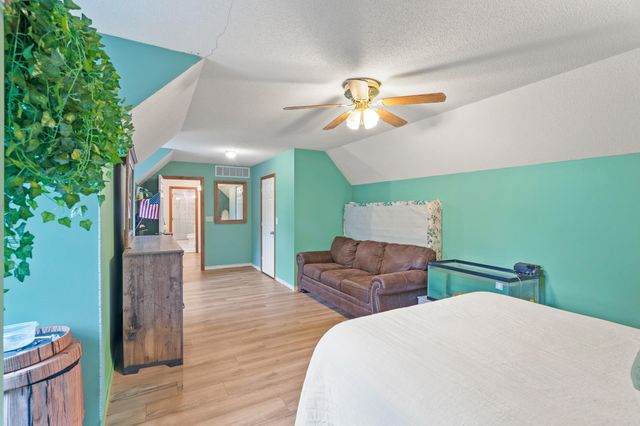 5700 W WILHITE RD, Columbia, MO 65202