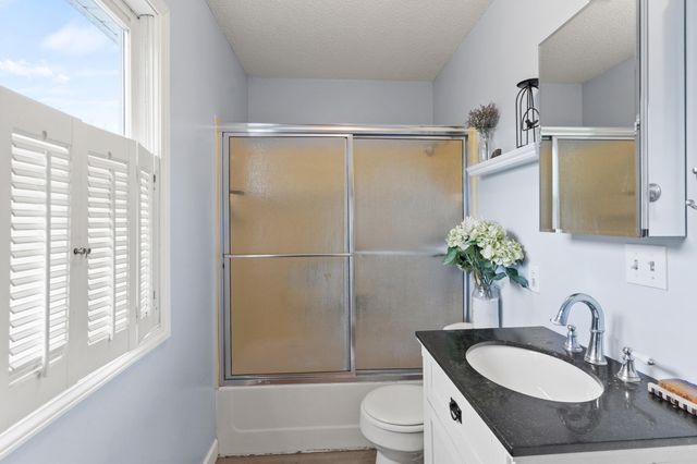 5700 W WILHITE RD, Columbia, MO 65202