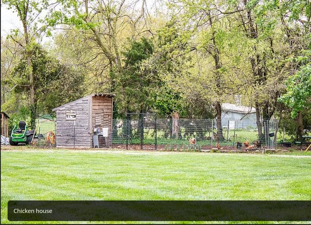 5700 W WILHITE RD, Columbia, MO 65202