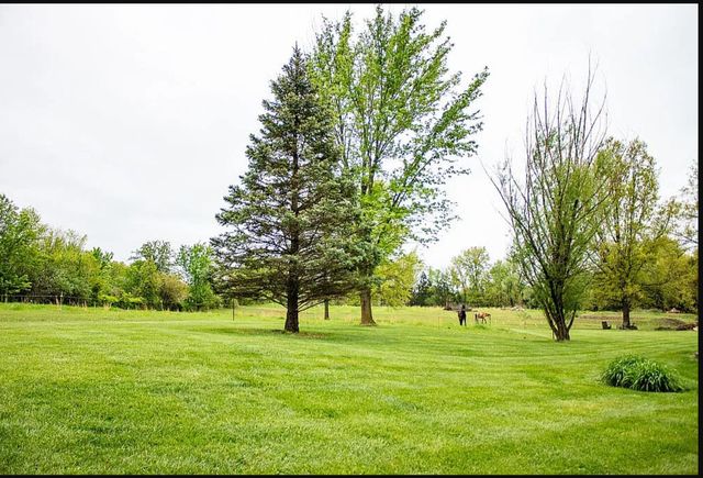 5700 W WILHITE RD, Columbia, MO 65202