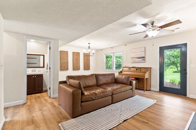 5700 W WILHITE RD, Columbia, MO 65202