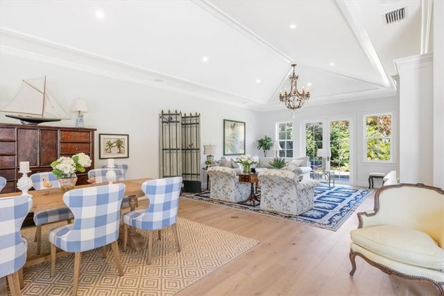 70 White Orchid Way N, Vero Beach, FL 32963