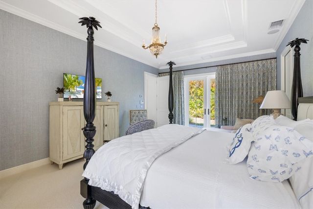 70 White Orchid Way N, Vero Beach, FL 32963