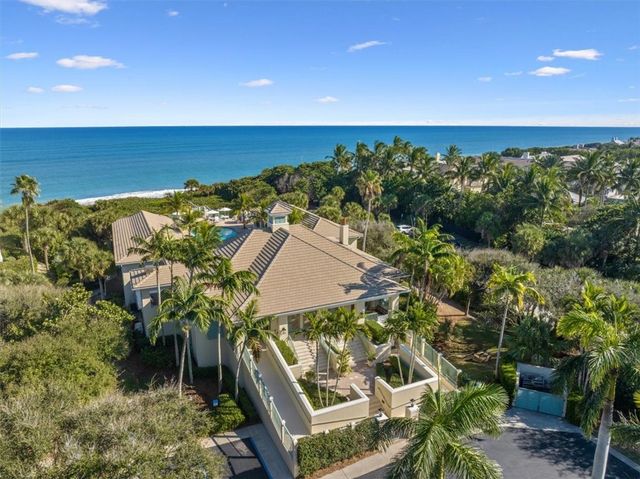 70 White Orchid Way N, Vero Beach, FL 32963