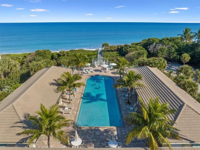 70 White Orchid Way N, Vero Beach, FL 32963