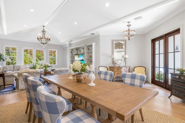 70 White Orchid Way N, Vero Beach, FL 32963