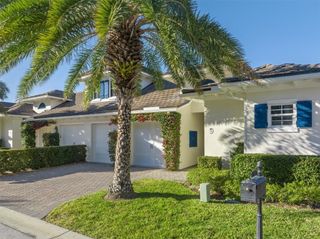 70 White Orchid Way N, Vero Beach, FL 32963