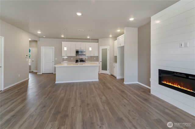 18226 37th Avenue E, Tacoma, WA 98446