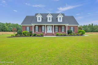 3245 Catherine Lake Road, Chinquapin, NC 28521