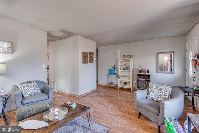 46 LUPUS LN, Sewell, NJ 08080