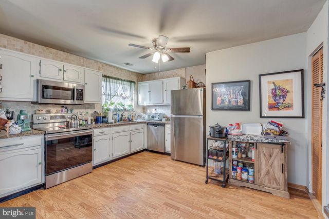 46 LUPUS LN, Sewell, NJ 08080