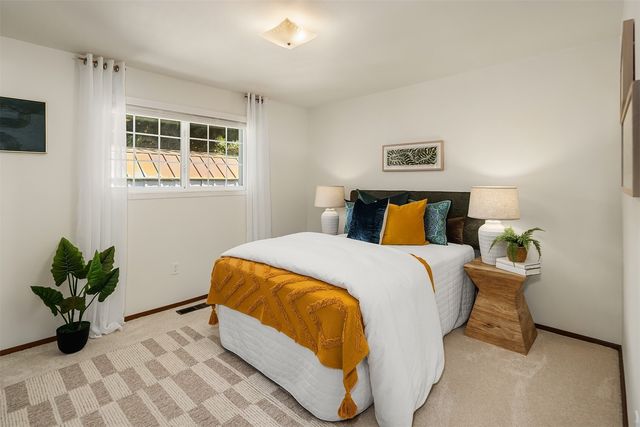 20004 142nd Avenue SE, Kent, WA 98042