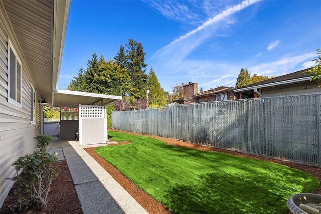 20004 142nd Avenue SE, Kent, WA 98042