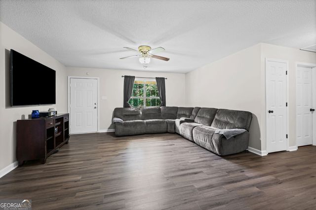 109 Pinedale Circle, Griffin, GA 30224