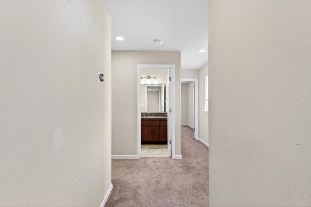 301 Slate Avenue, Hollister, CA 95023