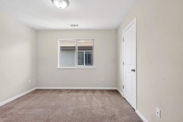 301 Slate Avenue, Hollister, CA 95023