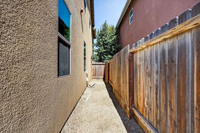 301 Slate Avenue, Hollister, CA 95023