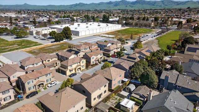 301 Slate Avenue, Hollister, CA 95023