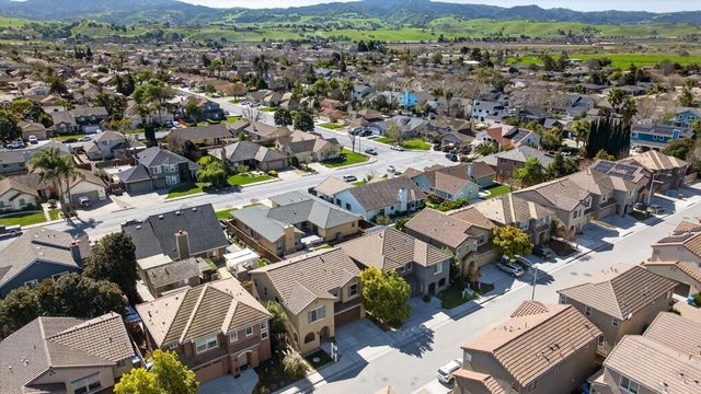 301 Slate Avenue, Hollister, CA 95023