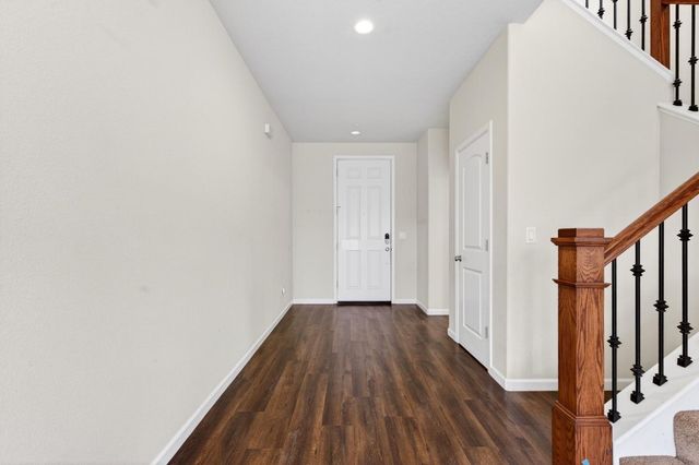 301 Slate Avenue, Hollister, CA 95023