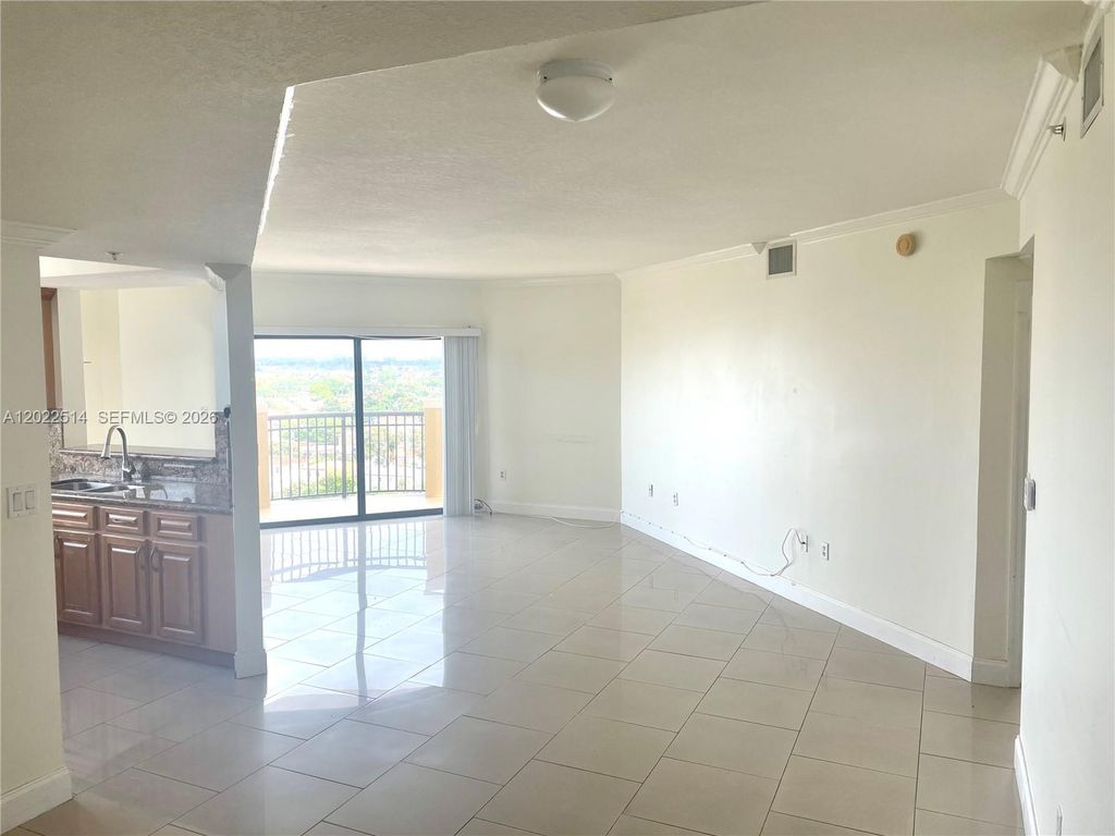 4242 NW 2nd St 1002, Miami, FL 33126