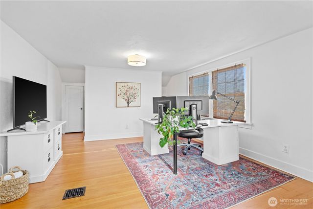 3305 N 8th Street, Tacoma, WA 98406