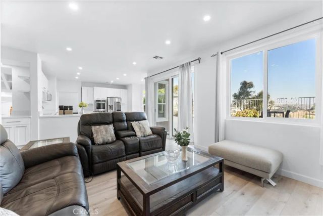 27088 Ironwood Drive 1, Laguna Hills, CA 92653