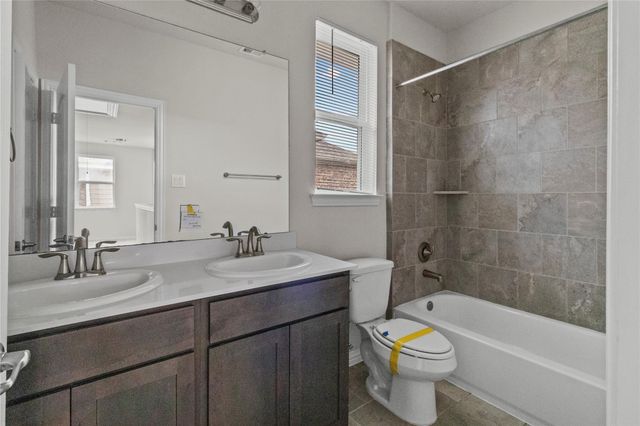 13201 Leisure Cove Drive, Texas City, TX 77568