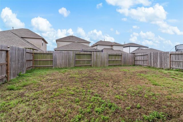 13201 Leisure Cove Drive, Texas City, TX 77568