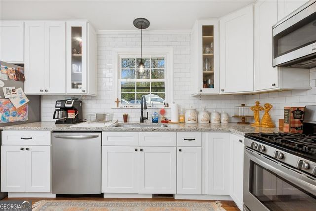 3015 Clairmont Avenue, Macon, GA 31204