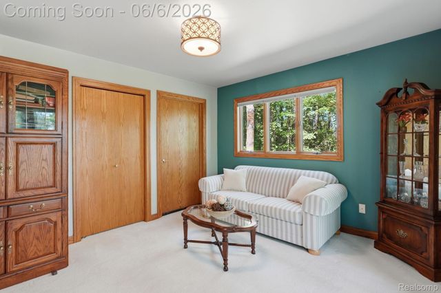 356 Avanti Lane, Highland Charter Township, MI 48357